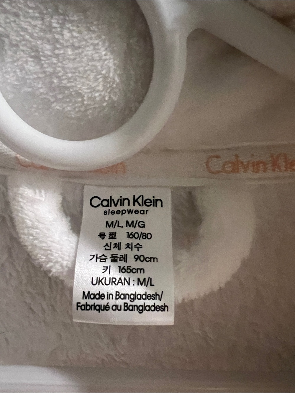 Calvin Klein White Plush Shawl Collar Robe - Picture 2 of 3